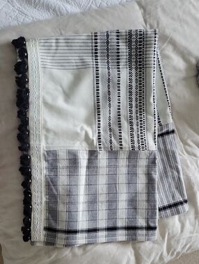 Zara Home Tassled Throw